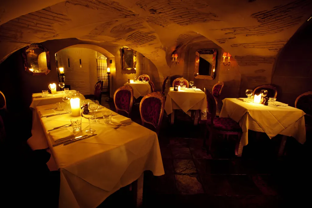 Beach Blanket Babylon — commercial and interiors photograph in London, UK, frame 15 of 44.